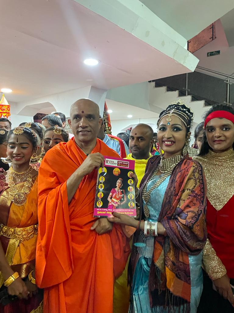 Esteemed guest with Kailasa Kaladhara – 7